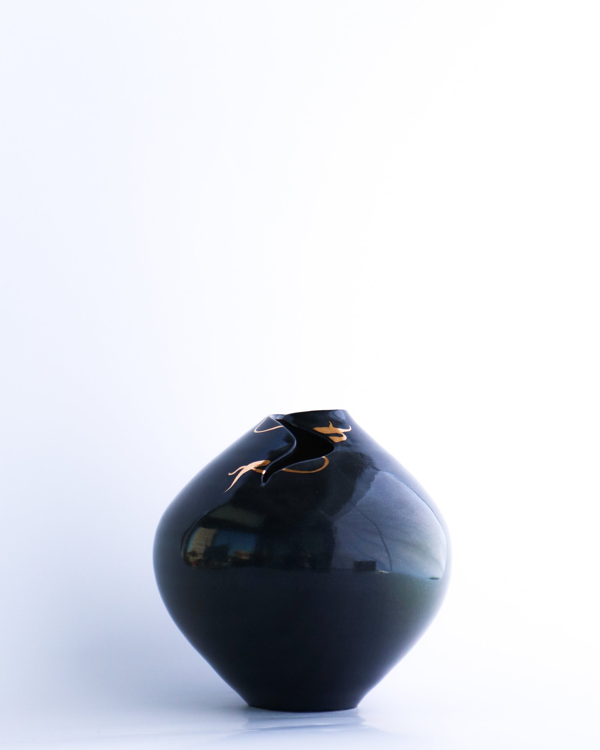 Nezuko Vase