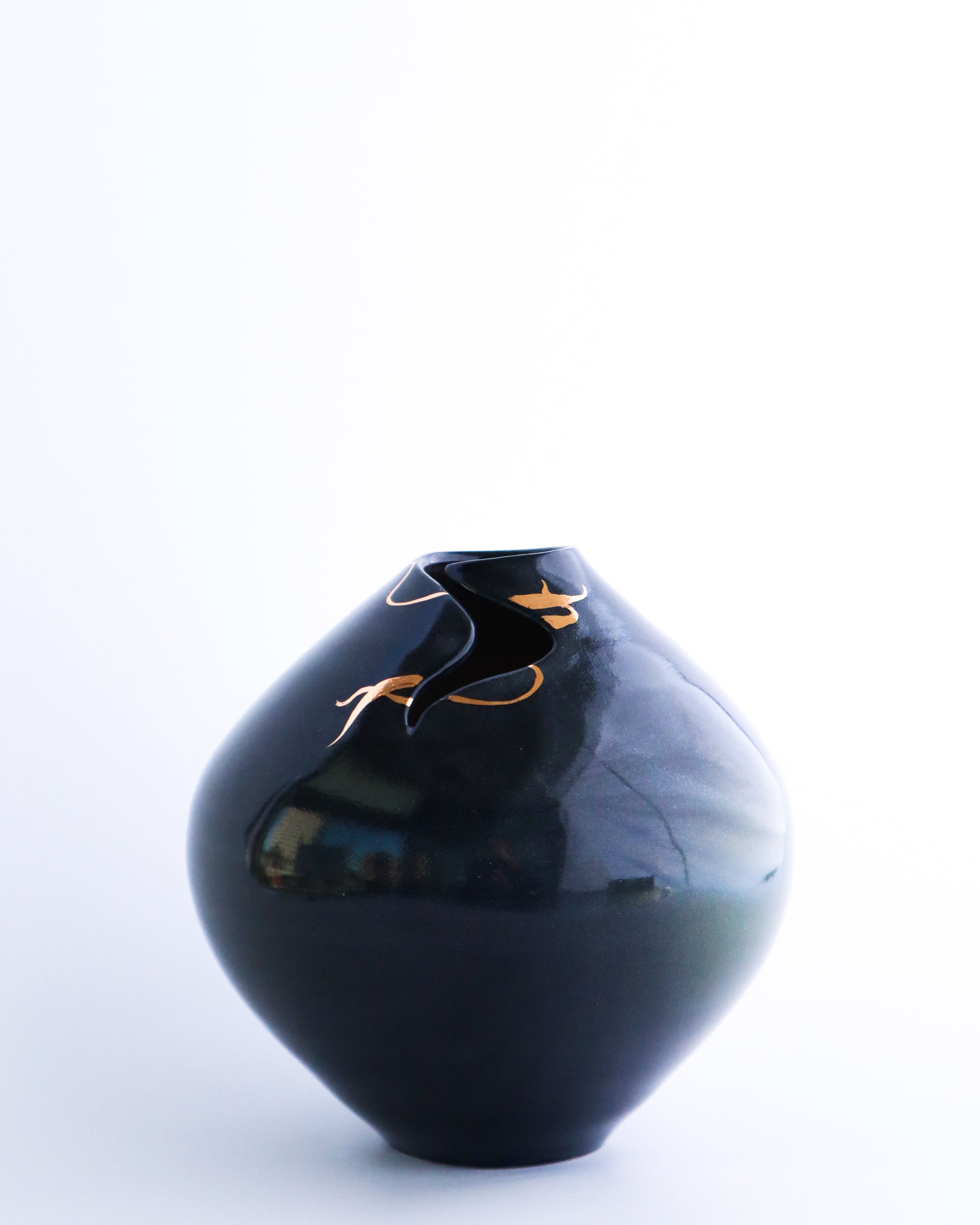 Nezuko Vase