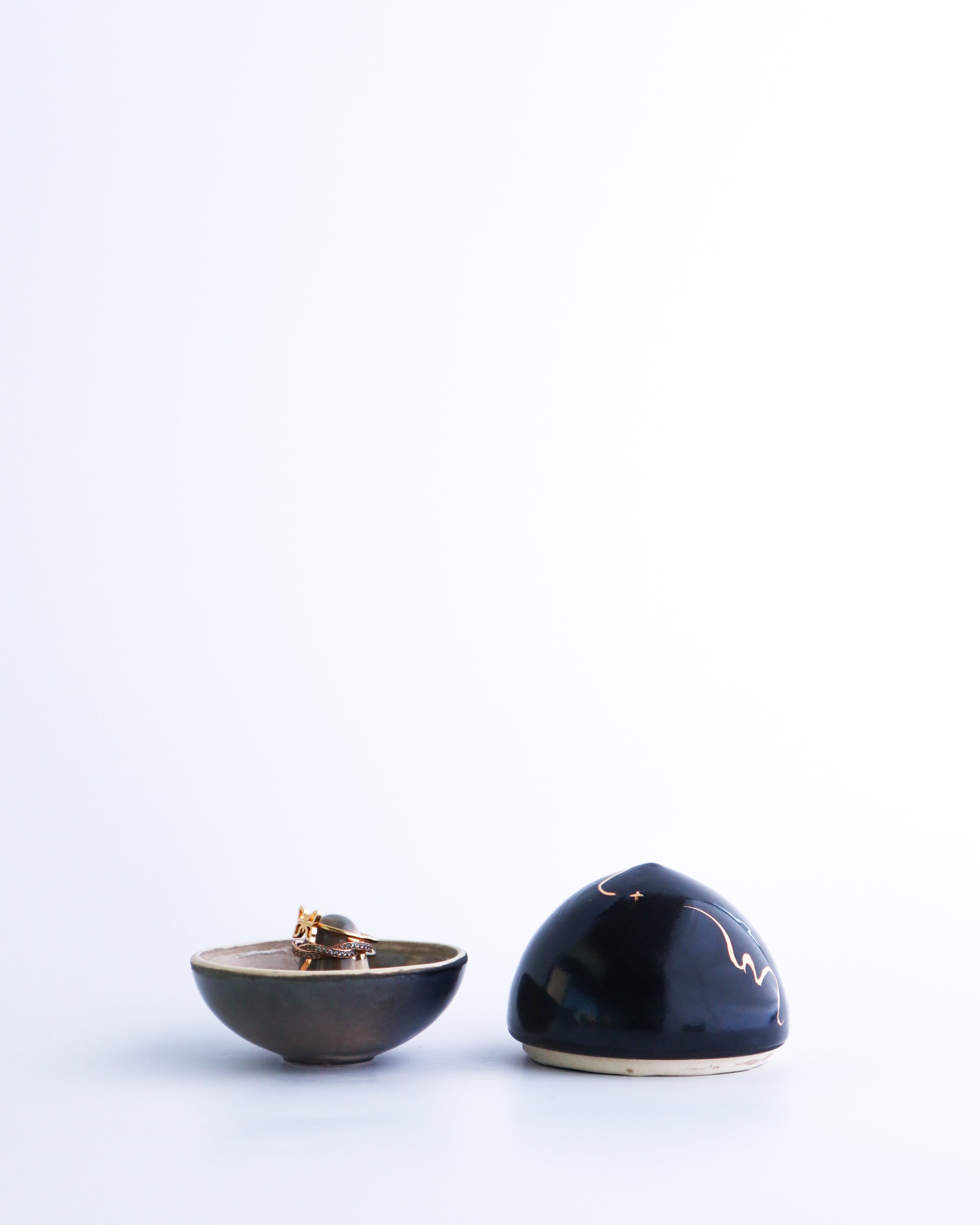 Kinuko Ring Jar