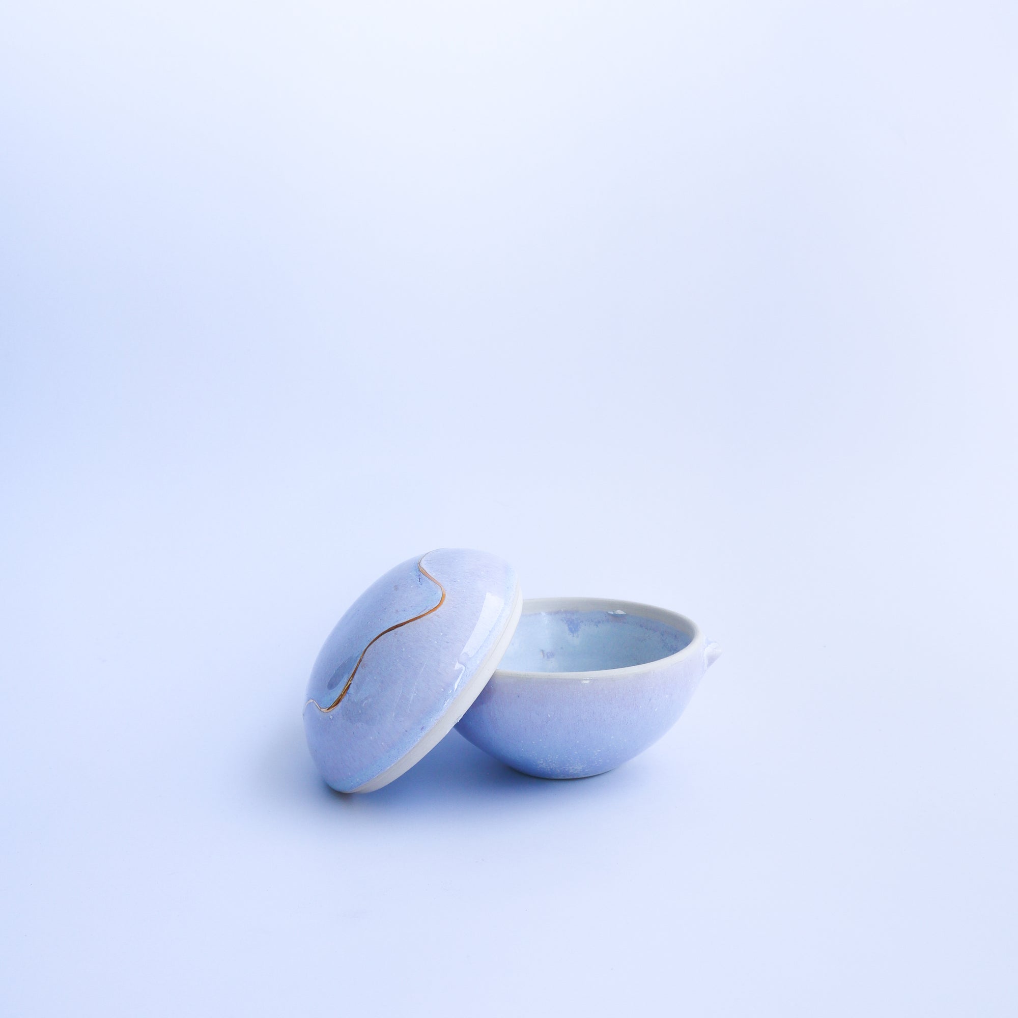 'we see the same moon' - lidded jar
