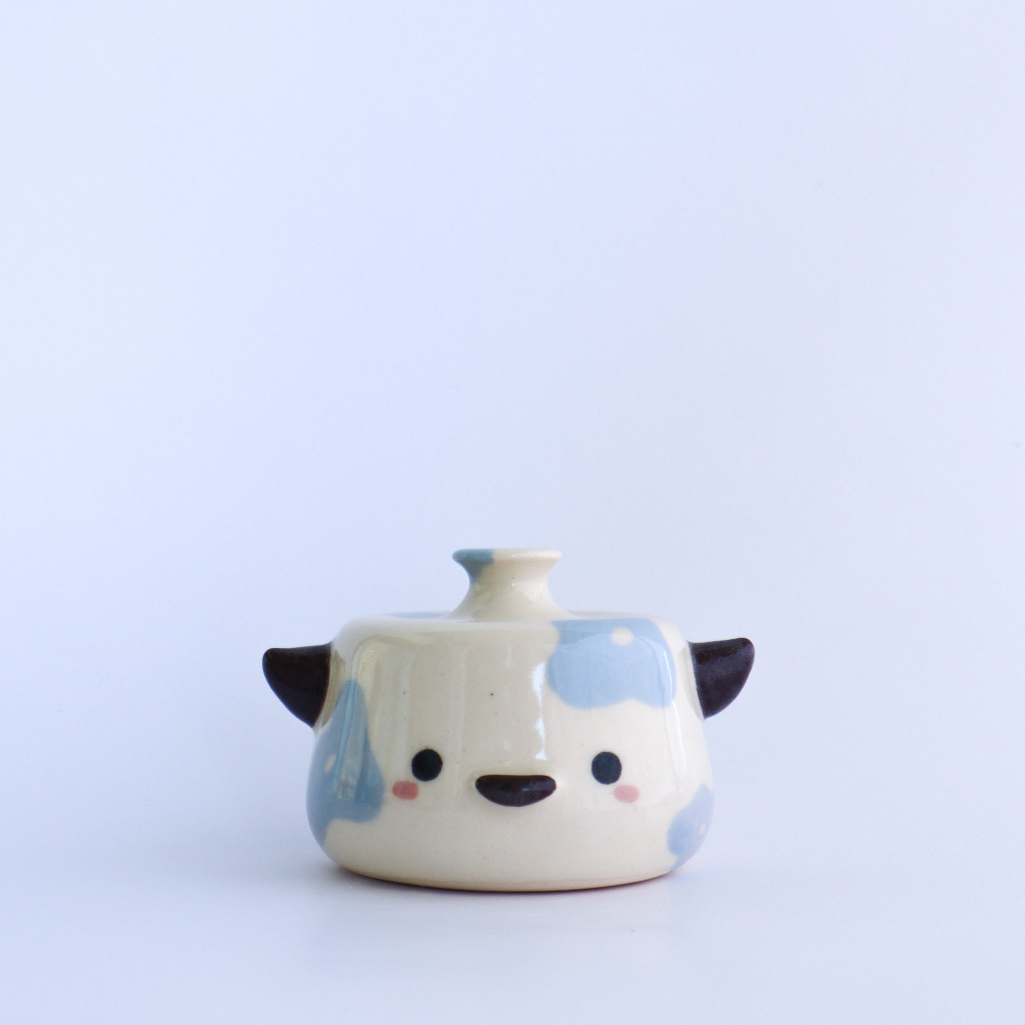 clover the cow [watering bell]