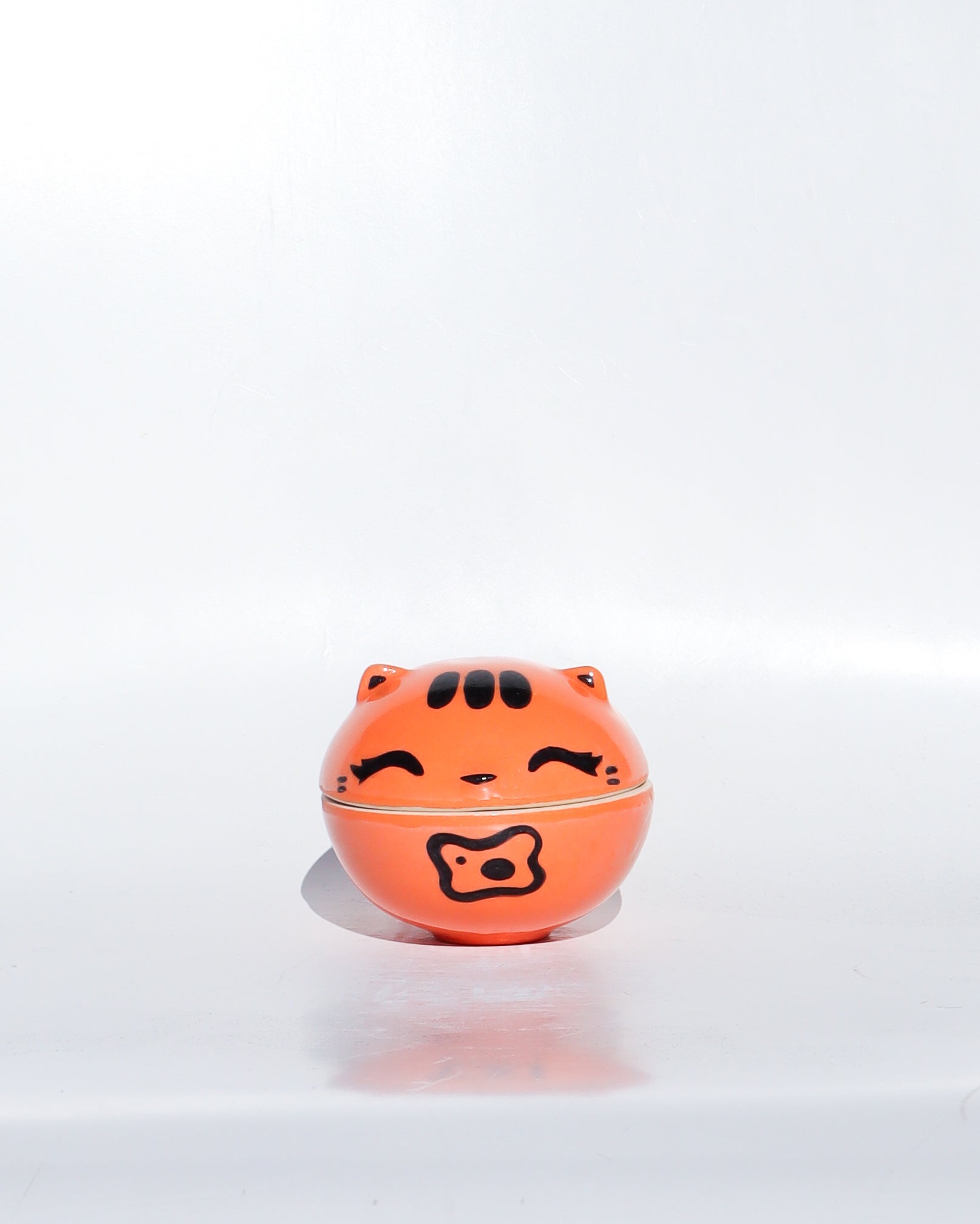 pumpkin the mini cat jar