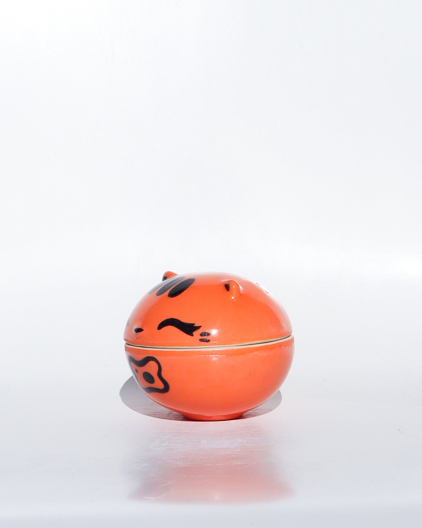 pumpkin the mini cat jar